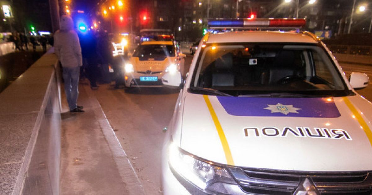 Аварія на переході в Києві. Очевидець розповів, як автобус зніс людей на "зебрі"
