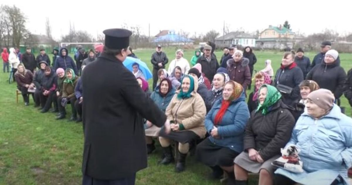 Із села під Києвом вигнали священника УПЦ МП, який відмовлявся відспівувати загиблих бійців