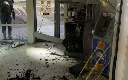 У Харкові молодики підірвали банкомат і викрали 2 мільйони гривень