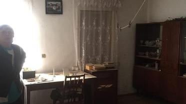 мінометний снаряд влетів у житловий будинок в Авдіївці_1 / © facebook.com/Вячеслав Аброськин