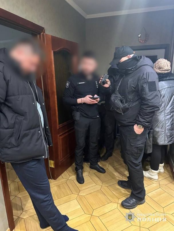 СБУ затримала посадовців Київзеленбуду / © Департамент комунікації Нацполіції України