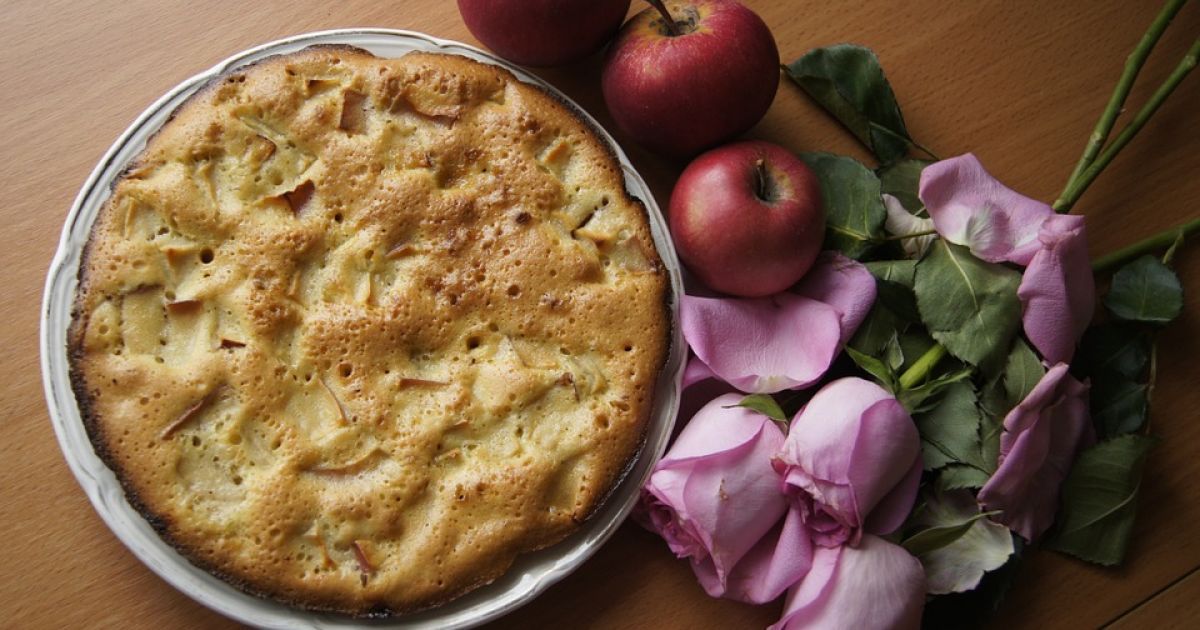 Что приготовить в Великий пост: рецепт шарлотки