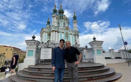 Сын Майкла Дугласа поделился своими впечатлениями от поездки в Киев и показал особое видео