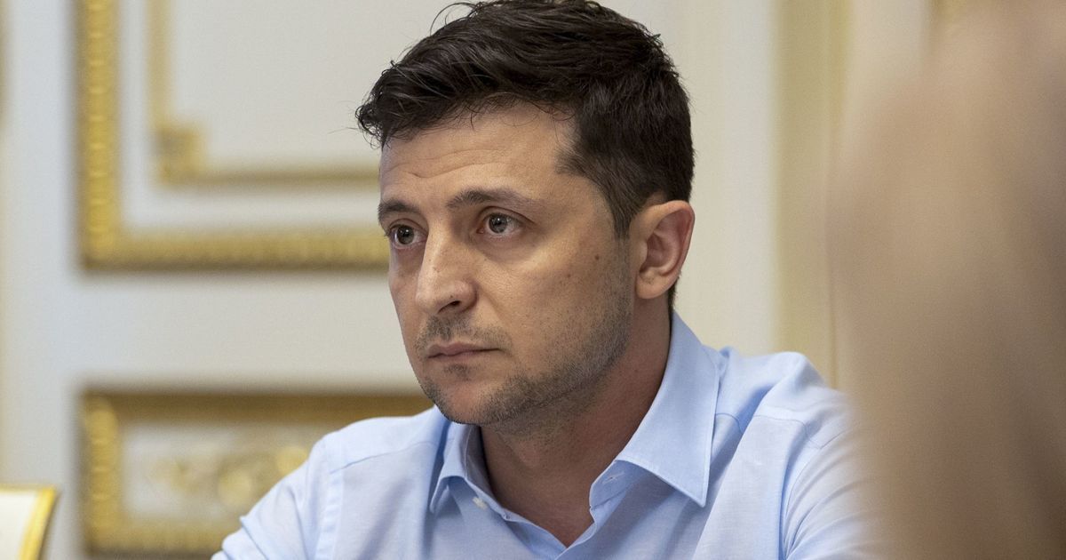Зеленський у новому відеозверненні пообіцяв прийти на засідання КС щодо розпуску парламенту