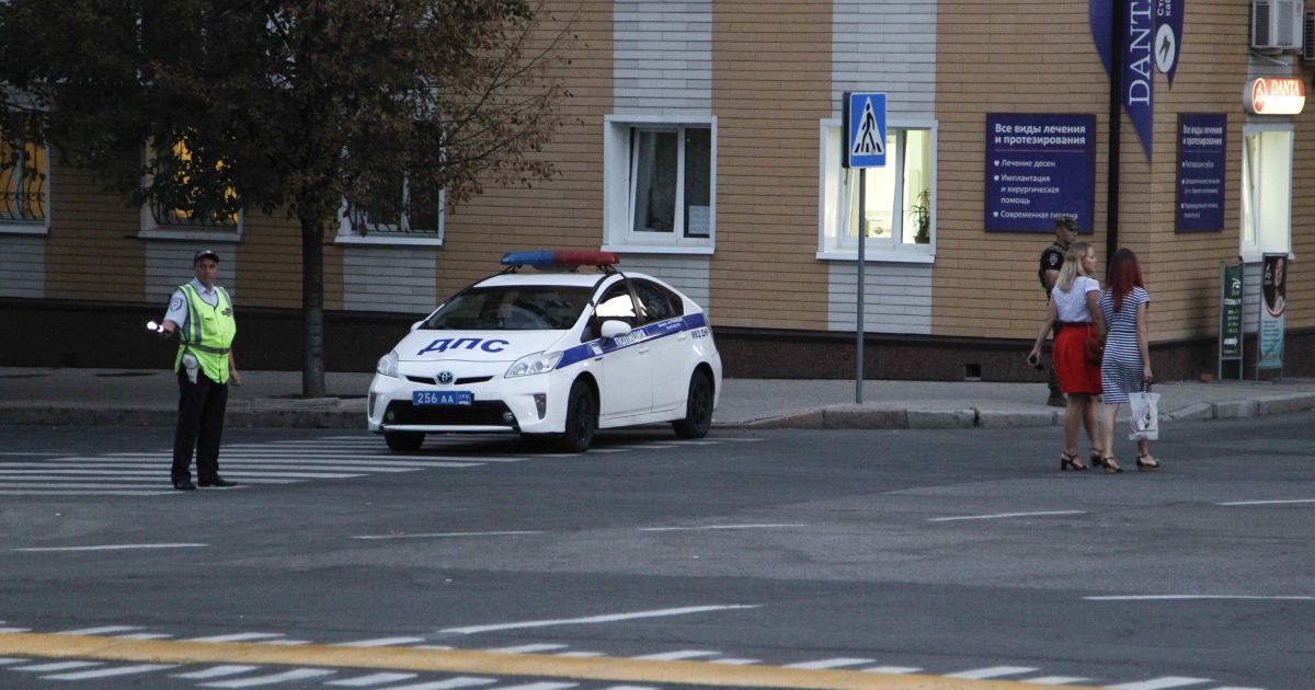 Траур и заблокированные выезды из города: как выглядит Донецк после убийства Захарченко