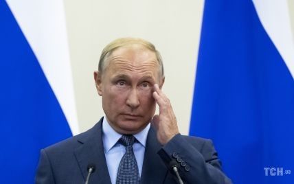 Путин приказал ввести санкции против Украины за "недружественные действия"
