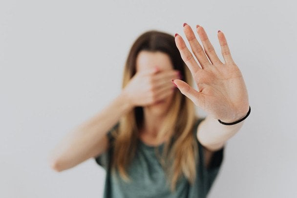 1 июня Всемирный день нарциссического насилия / © pexels.com
