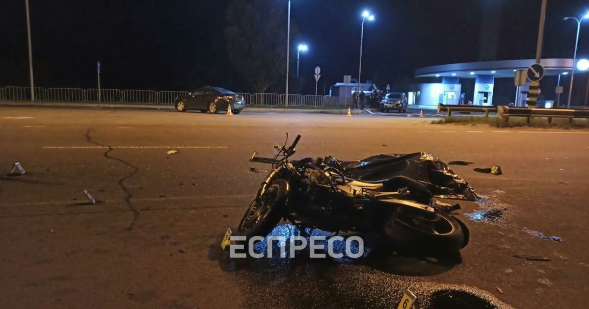 На в'їзді до Києва сталася жахлива ДТП: загинув мотоцикліст