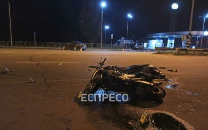 На в'їзді до Києва сталася жахлива ДТП: загинув мотоцикліст