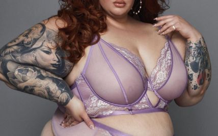 155-килограммовая модель Тесс Холлидей в бикини выпятила немалую грудь