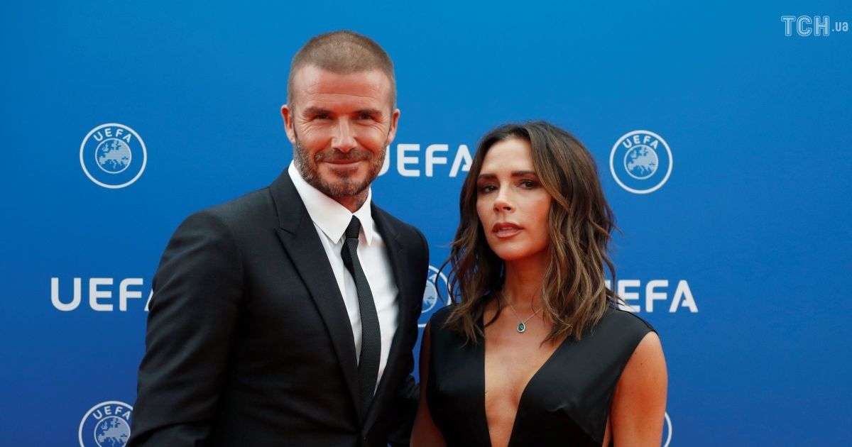 Улыбающийся Дэвид и элегантная Виктория Бекхэм впервые за долгое время вышли в свет вместе