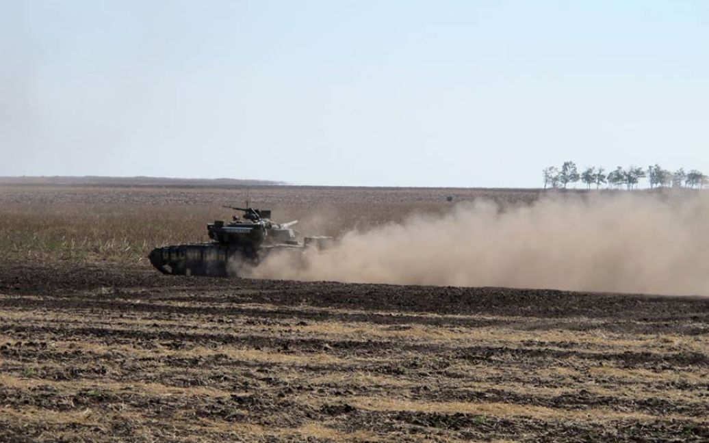 Под Мариуполем прошли масштабные военные учения / © Информационно-аналитический центр СНБО