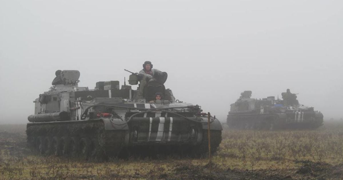 Военные саперы возле Мариуполя в ходе практических занятий совершенствуют свой профессионализм