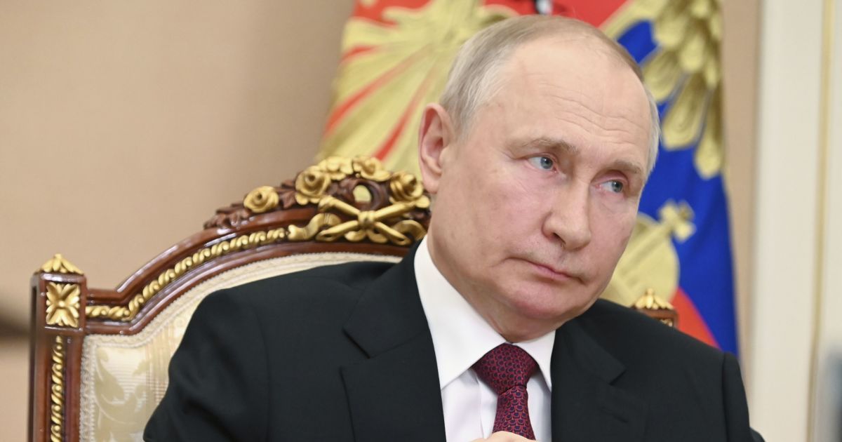 Путін не з'являється у публічному просторі