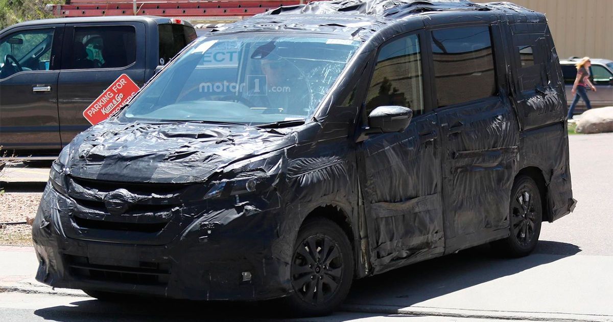 Nissan вывела на тесты новый минивэн Serena