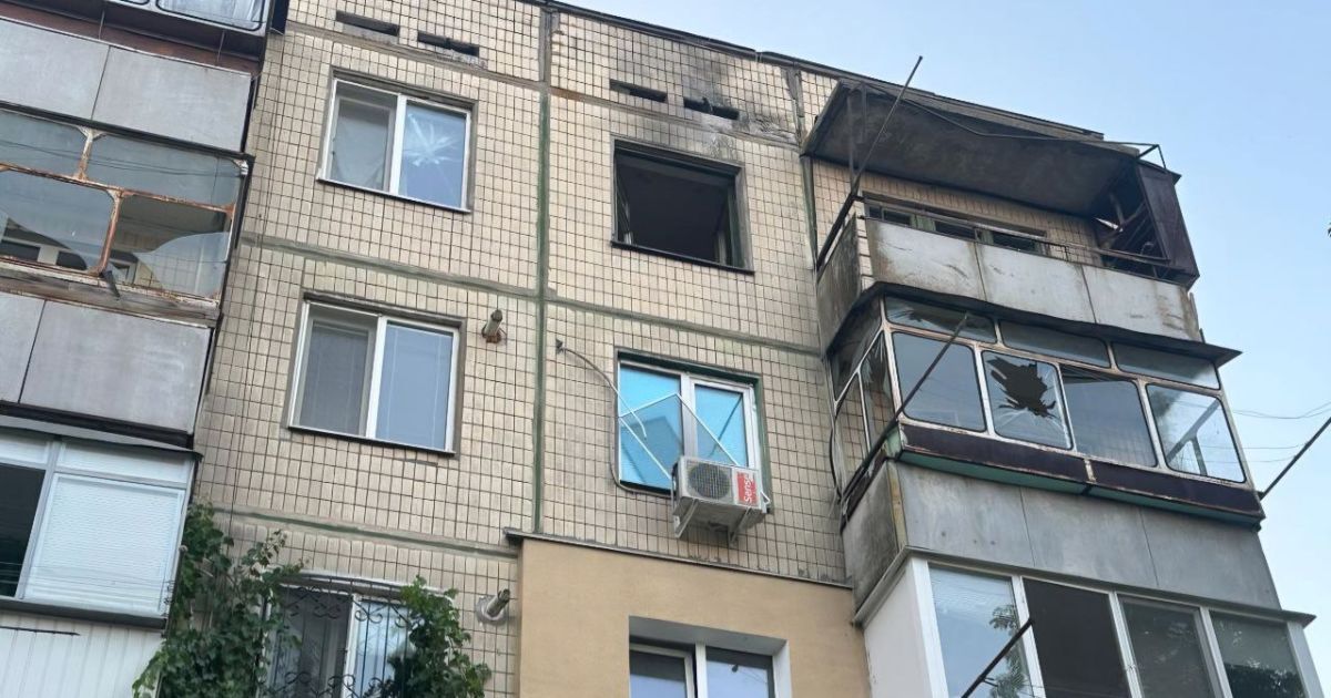 В Никополе ребенок получил ранение из-за попадания дрона-камикадзе в жилой дом