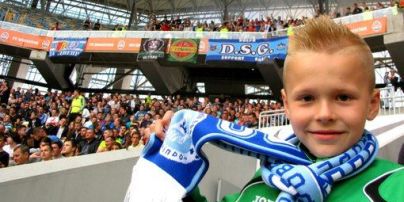 ТСН помогает львовскому мальчику-фанату попасть на футбольный матч во Франции