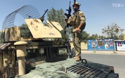 "Талібан" обстріляв урядовий квартал Кабула під час урочистого привітання президента Афганістану