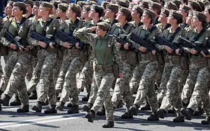 Верховная Рада приняла закон о равных правах в армии мужчин и женщин