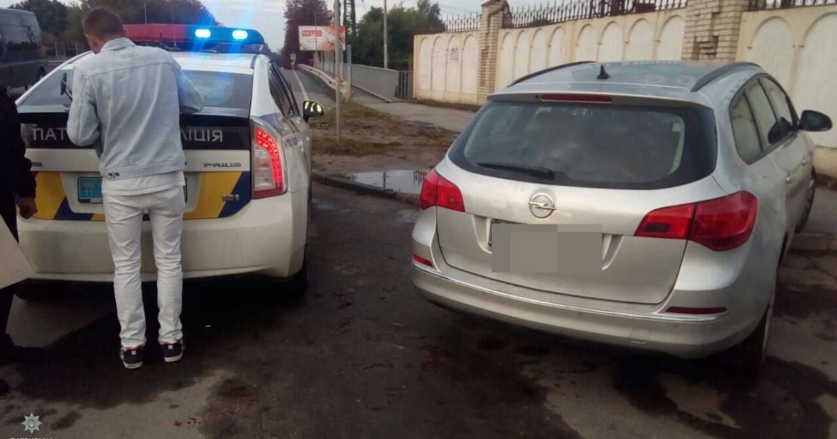 Во Львове родители заявили об угоне авто, которое втихаря забрала нетрезвая дочь