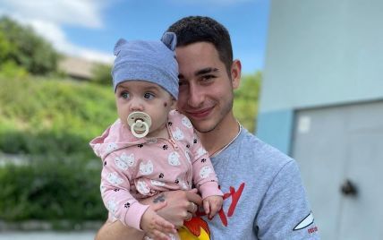 8-месячная дочь Романа Сасанчина посреди ночи попала в больницу