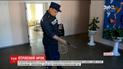 Правоохоронці обстежили школу Миколаєва, де десятки дітей отруїлись невідомою речовиною