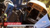 Автокатастрофа у Гондурасі: шкільний автобус зіштовхнувся з вантажівкою