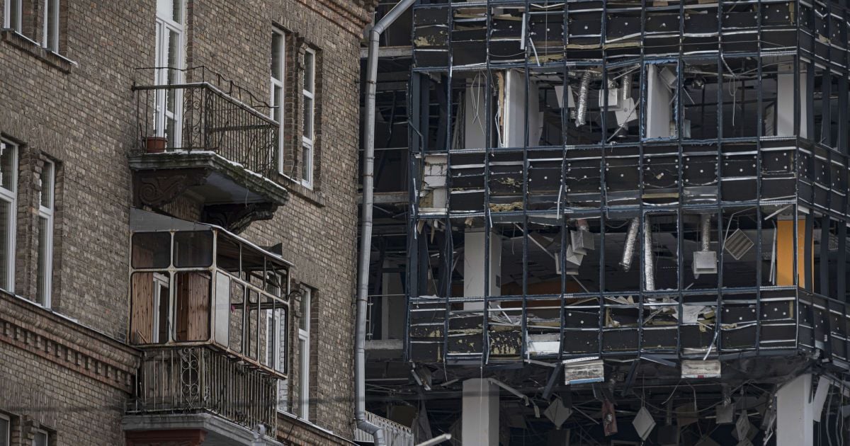 Росіяни тероризують мирне населення