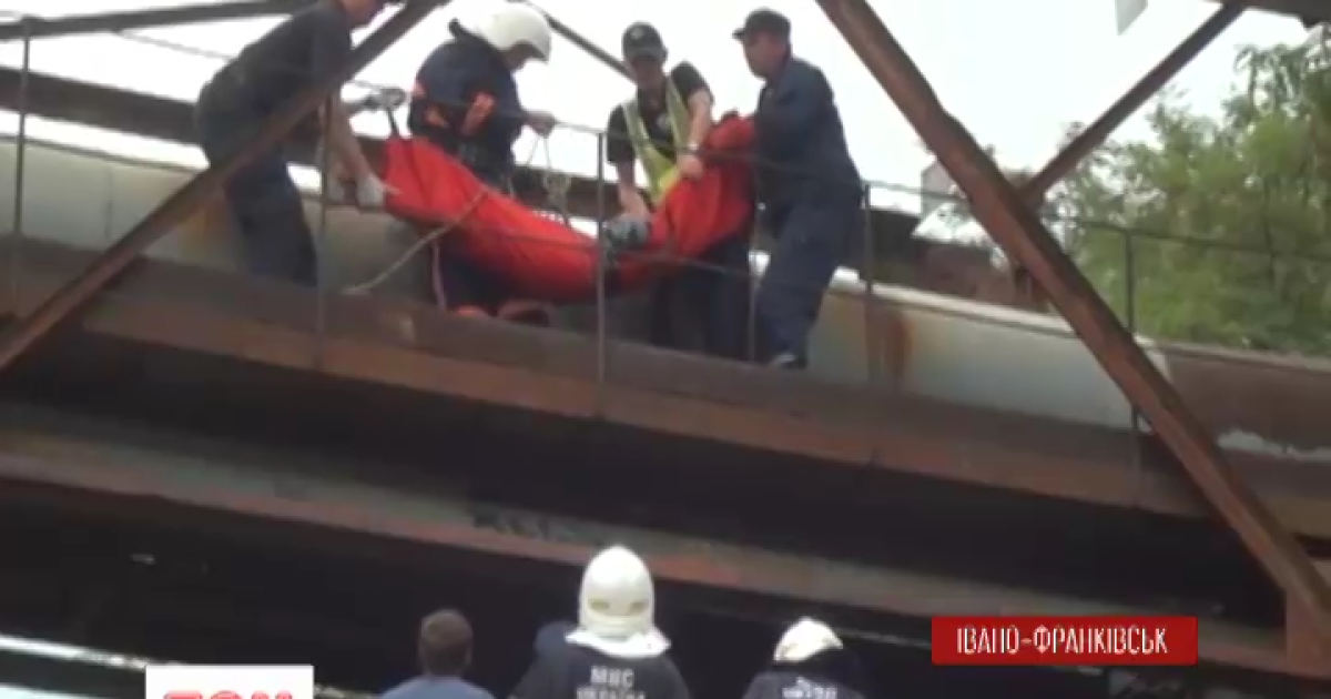 В Івано-Франківську екстремальне селфі мало не вбило 14-річного хлопчика