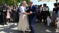 Путін запізнився на весілля глави МЗС Австрії, але привіз букет і кaзачий хор