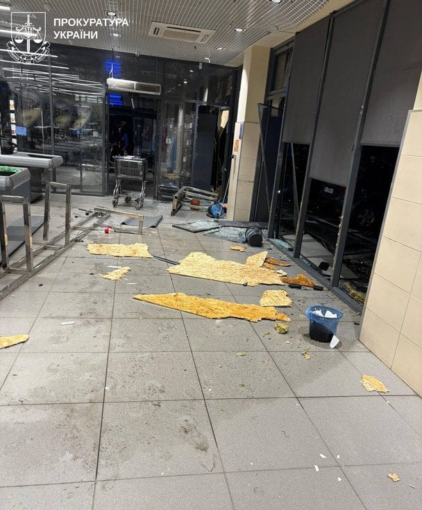 Пошкоджений супермаркет у Харкові / © Харківська обласна прокуратура