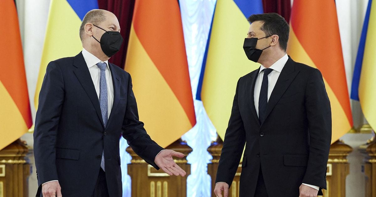 Зеленський та Шольц у Києві обговорили запровадження комплексного пакету санкцій проти Росії