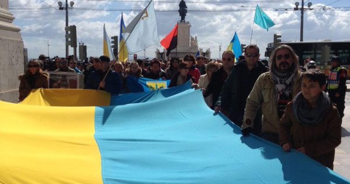 В Европе люди вышли на митинги против российской агрессии в Украине