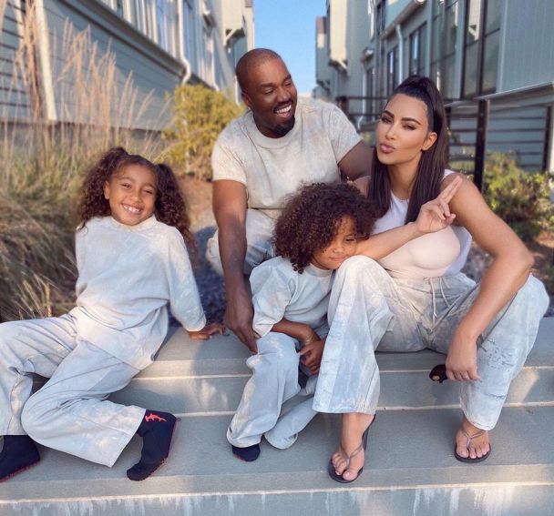  / © instagram.com/kimkardashian