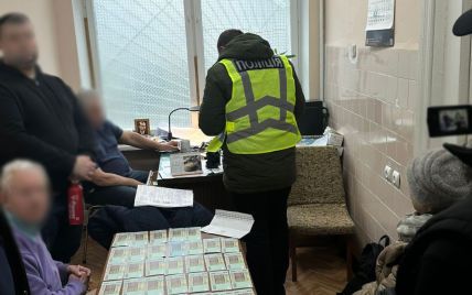 В Києві лікар за гроші "малював" призовникам фіктивні діагнози: яке покарання йому загрожує