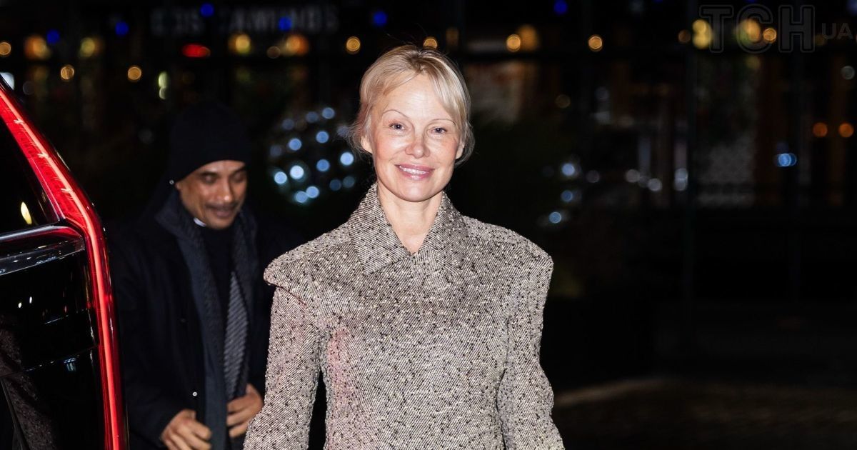 Памела Андерсон