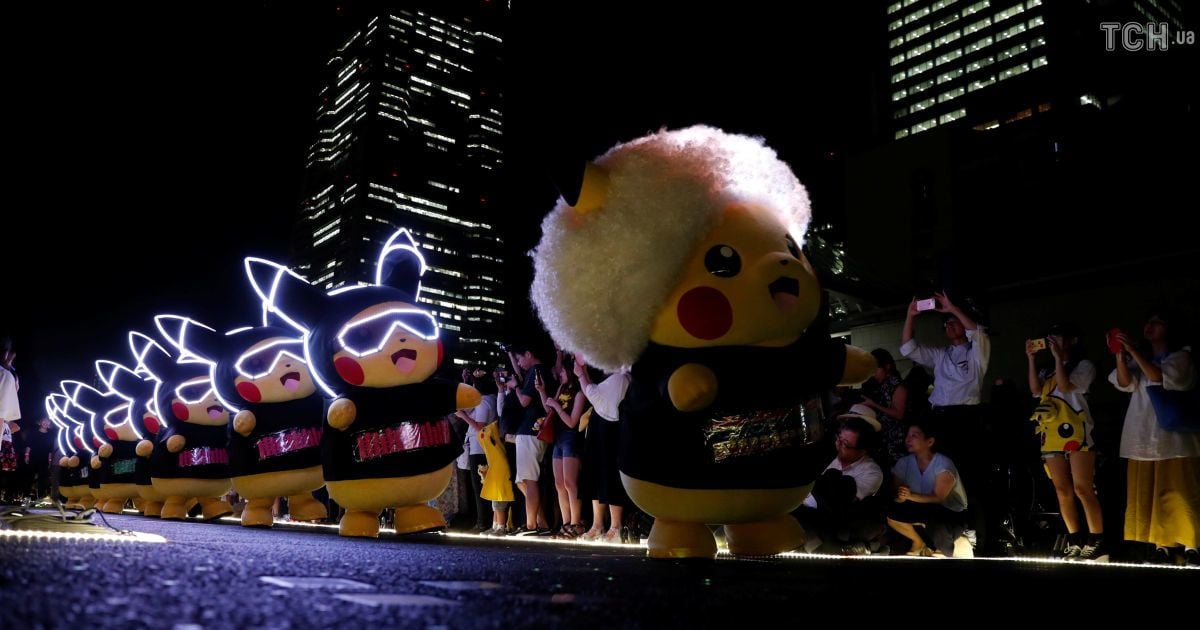 Pokemon GO: в Японии десятки пикачу устроили световой перформанс