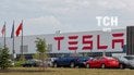 Компанію Tesla кидає один з директорів