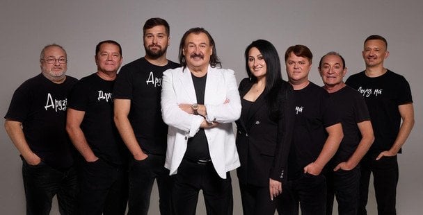 Команда Степана Гіги та діти / © Пресслужба Степана Гіги