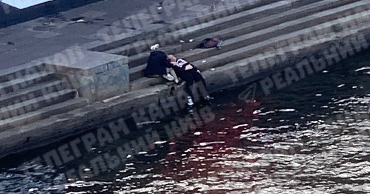 В Киеве из Днепра вытащили нетрезвого подростка