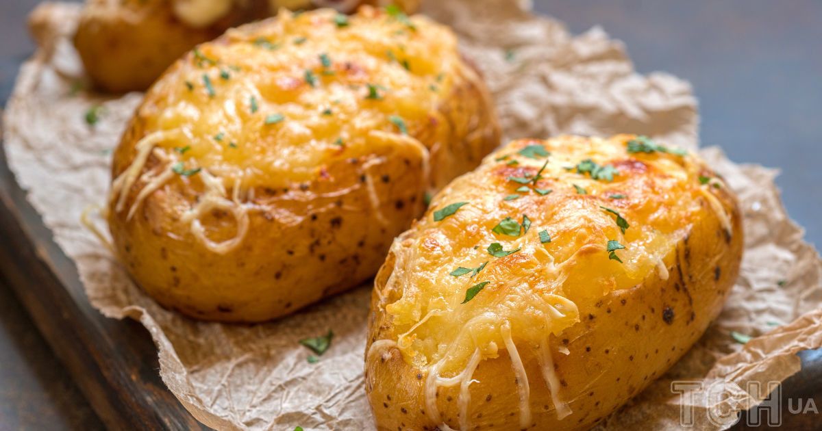 Запеченный картофель с тыквенной начинкой