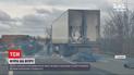 Грузовой фургон на скорости въехал в припаркованную фуру - водитель чудом не пострадал