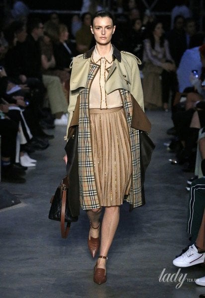 Колекція Burberry прет-а-порте сезону осінь-зима 2019-2020 / © East News