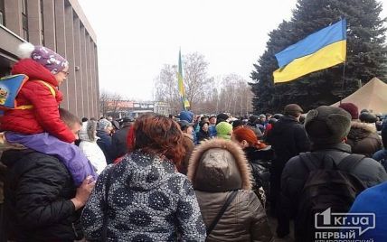 Участники вече в Кривом Роге готовятся ехать в Киев добиваться перевыборов мэра