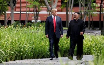 Трамп розповів, як вони з Кім Чен Ином "закохались один в одного"