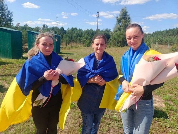 Українці, які повернулися з російського полону в межах обміну 14 серпня / © Володимир Зеленський