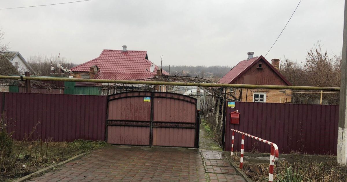 Побили, відібрали телефон і гроші: на Дніпропетровщині двоє чоловіків і жінка жорстоко вбили пенсіонера