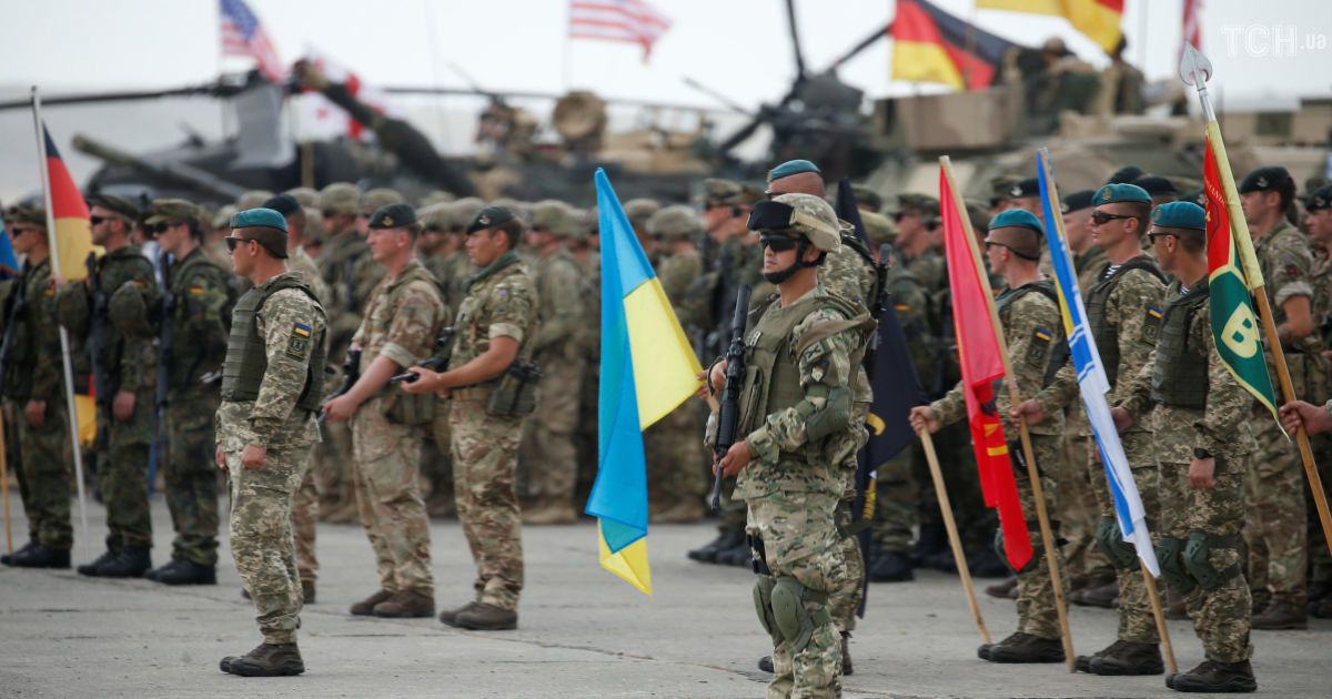 В учениях в Грузии принимают участие около 1300 военнослужащих вооруженных сил Грузии и 500 военнослужащих других стран. Всего в учениях планируется задействовать около 140 единиц военной техники.