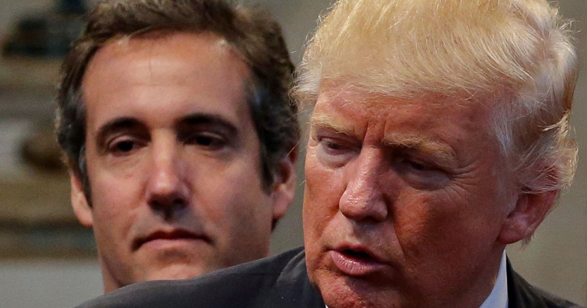 Личный адвокат Трампа сдался ФБР