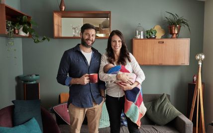 С крошечной дочкой на руках: премьер-министр Новой Зеландии наслаждается материнством